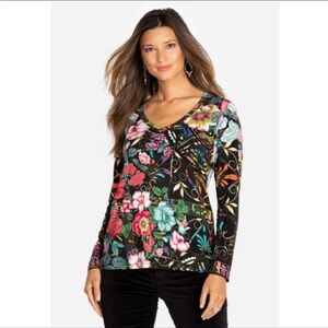 JOHNNY WAS Peace Favorite L/S V-Neck Tee, Size M